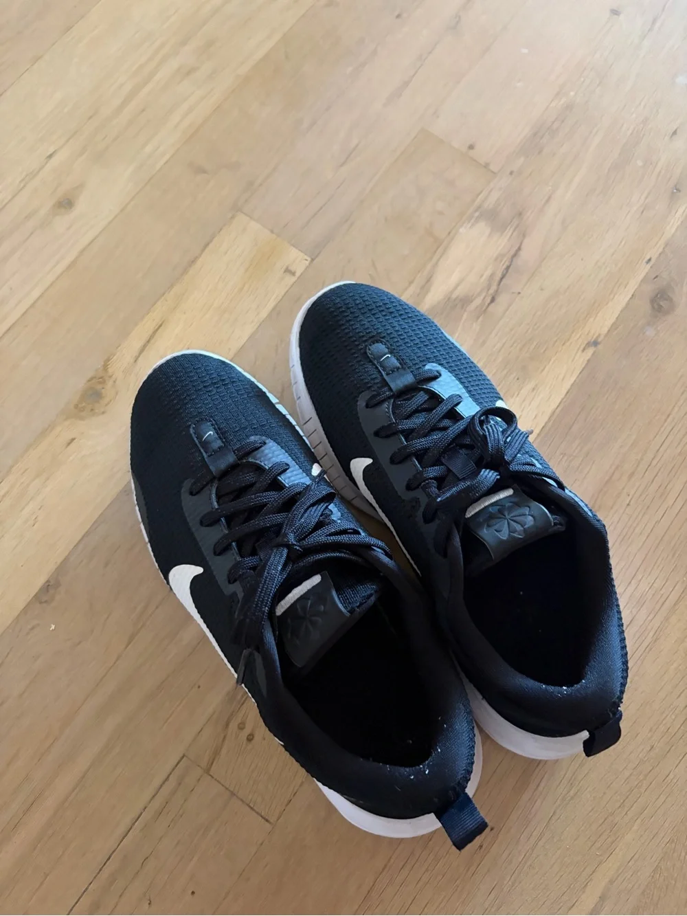 Nike Kids Black and White Running Sneakers